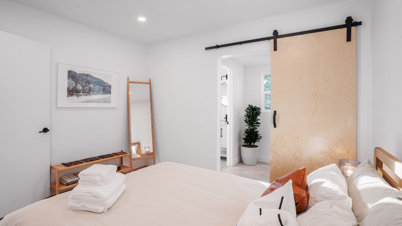 Photo of Bedroom in Los Angeles