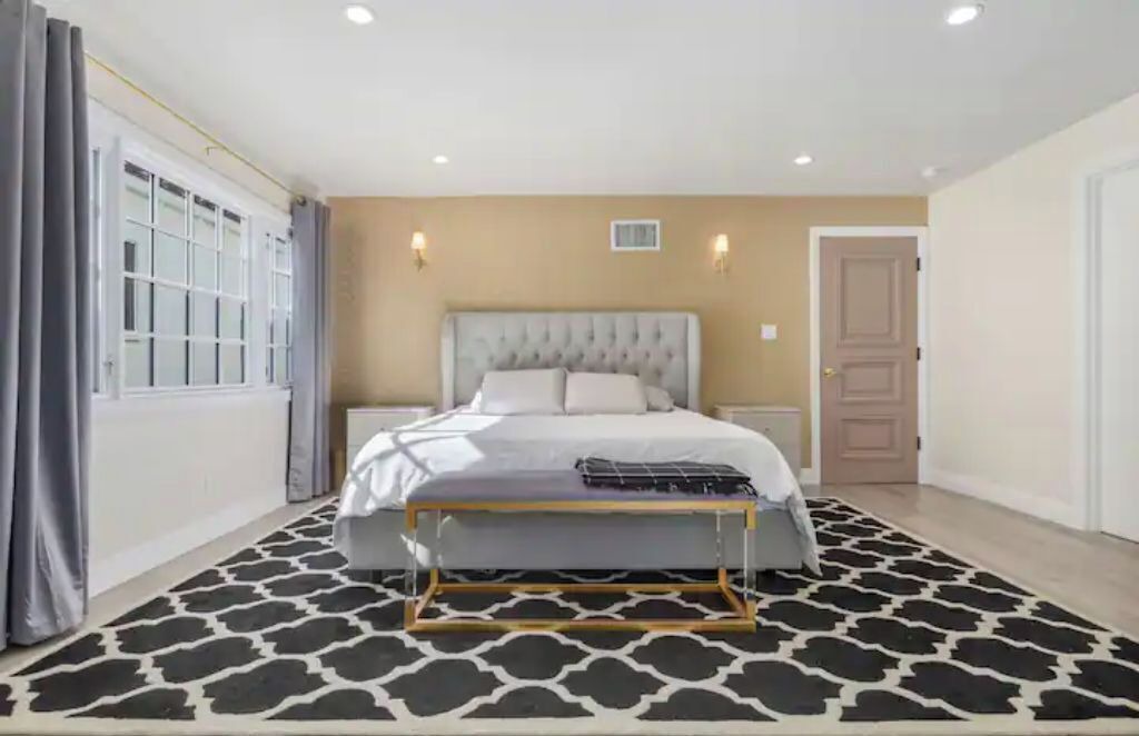 Photo of Bedroom in Miracle Mile