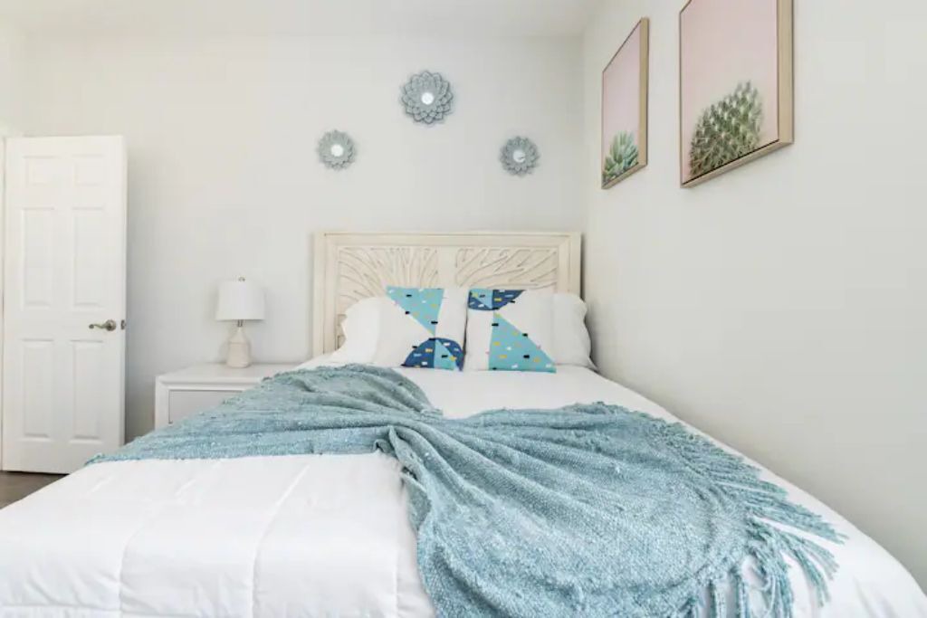 Photo of Bedroom in Midway City