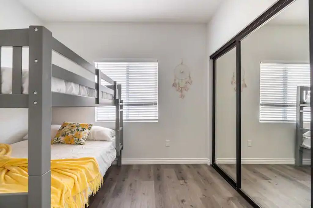 Photo of Bedroom in Midway City