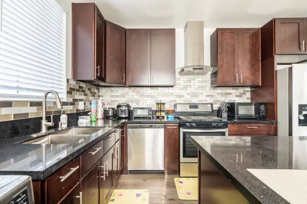 Photo of Kitchen in Midway City