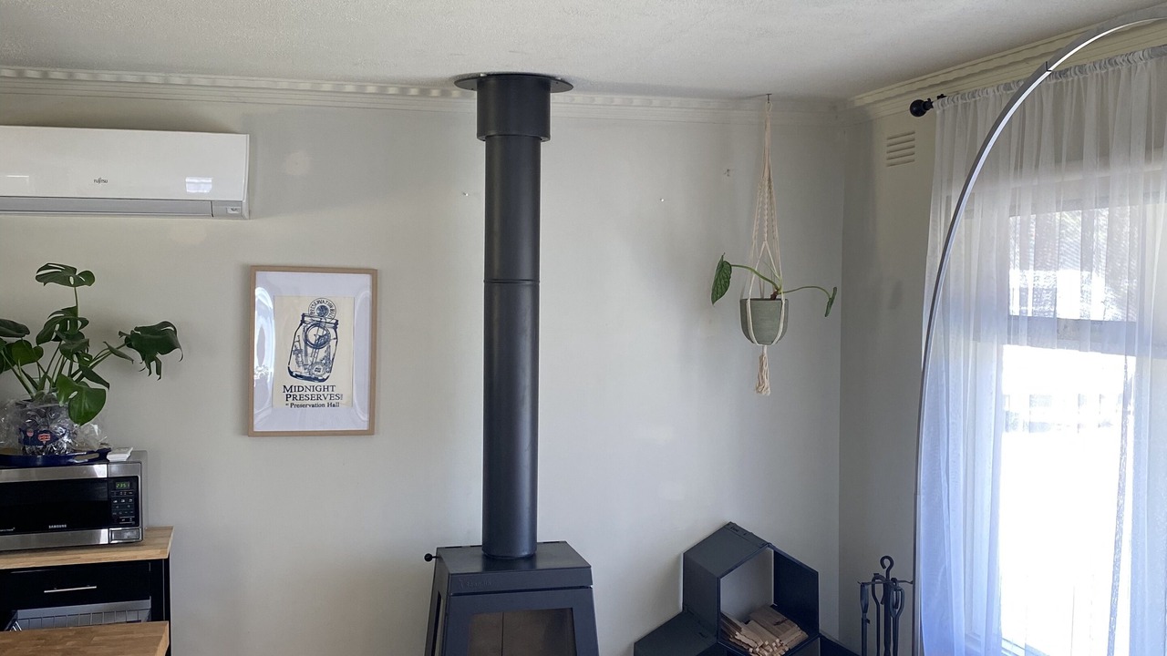 Photo of Livingroom in Indented Head
