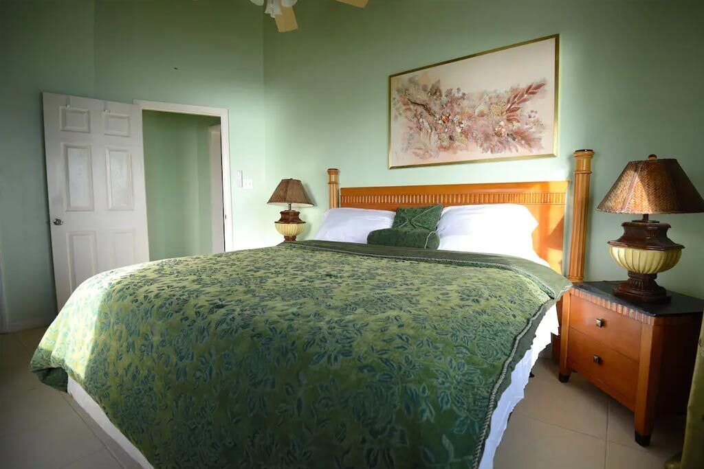 Photo of Bedroom in Cat Island