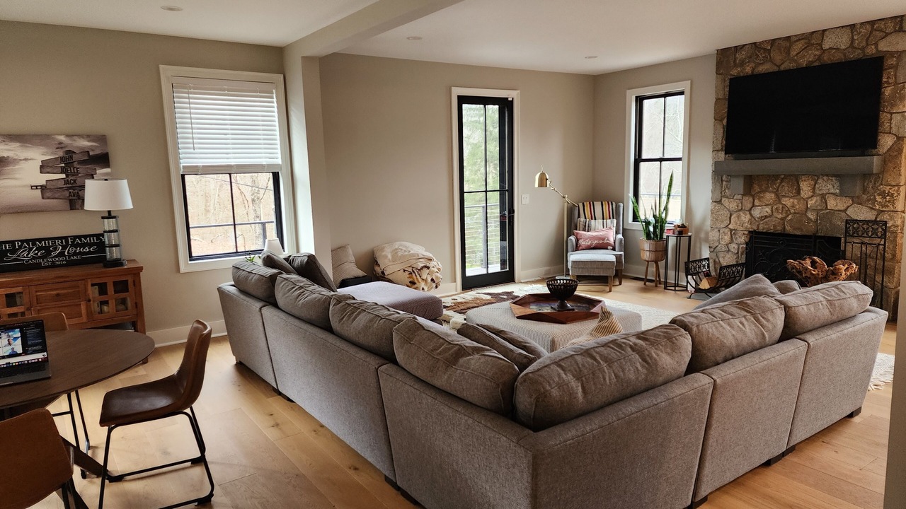 Photo of Livingroom in New Milford