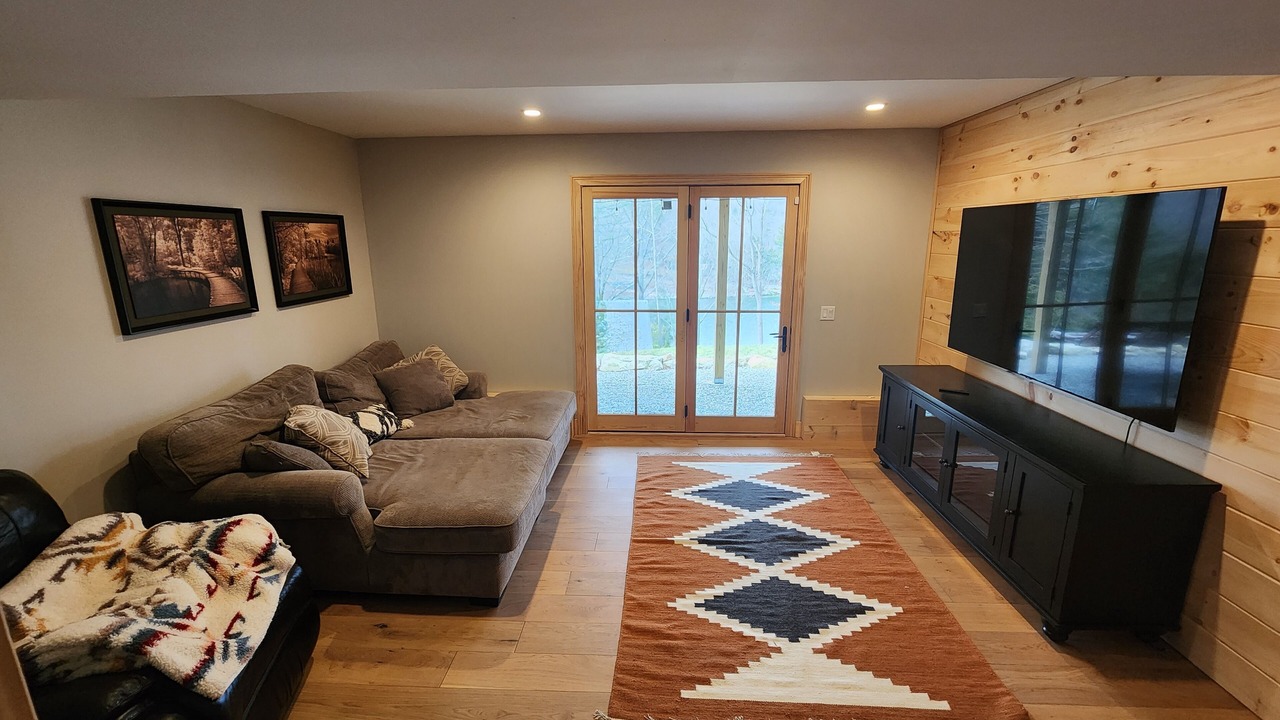 Photo of Livingroom in New Milford