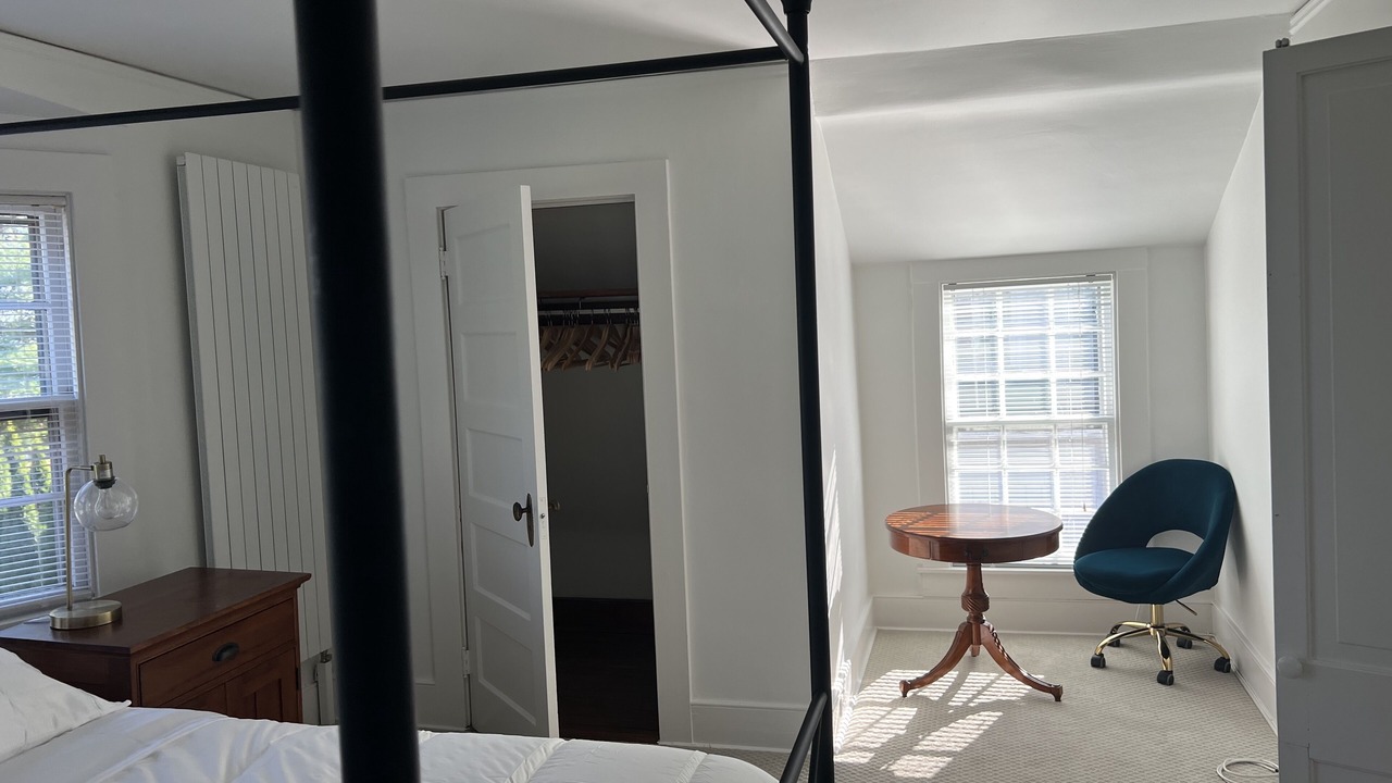 Photo of Bedroom in Cove - East Side - Shippan