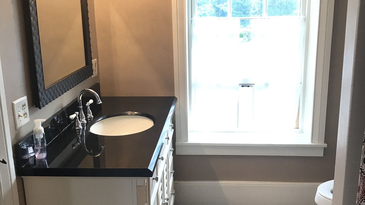 Photo of Bathroom in Macedon