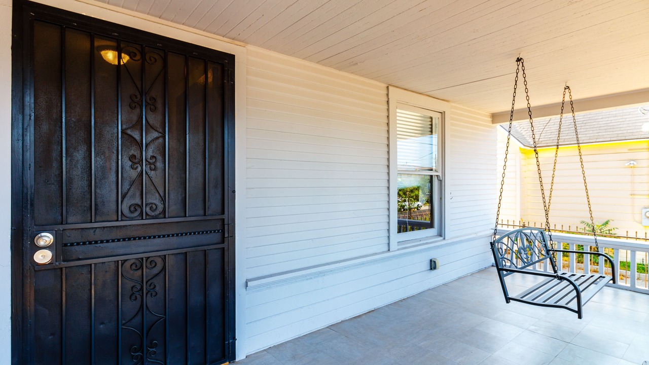 Photo of Patio Balcony in Pico-Union