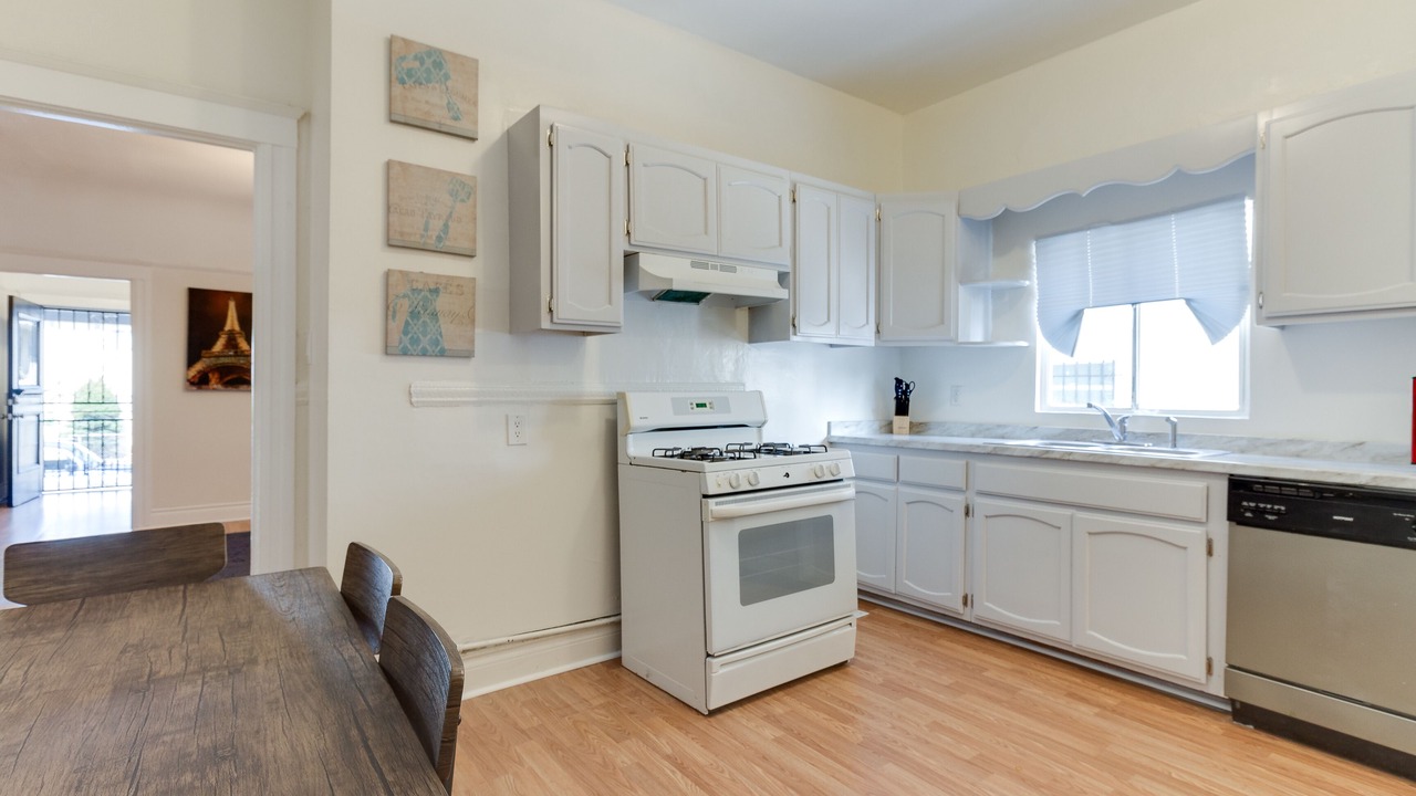 Photo of Kitchen in Pico-Union