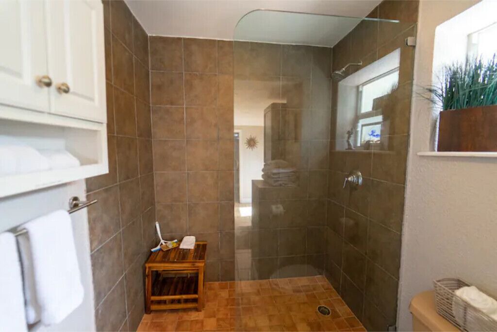 Photo of Bathroom in Middle River Terrace