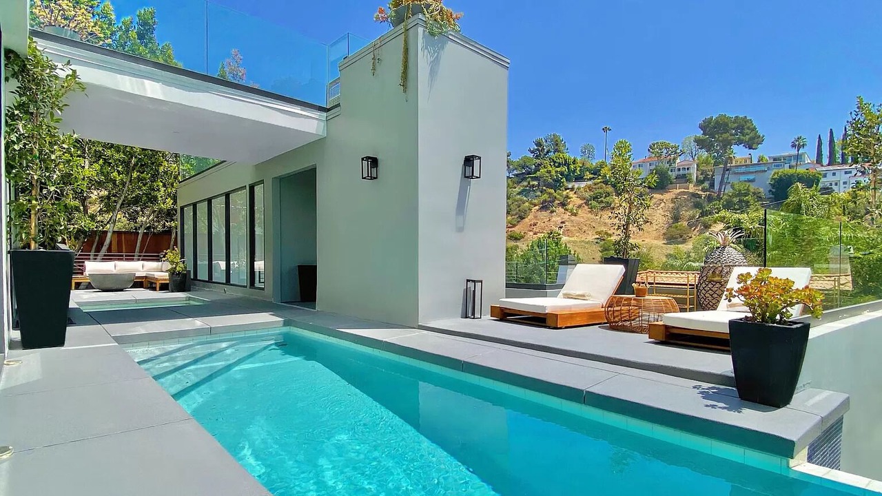 Photo of Outdoor in Hollywood Dell