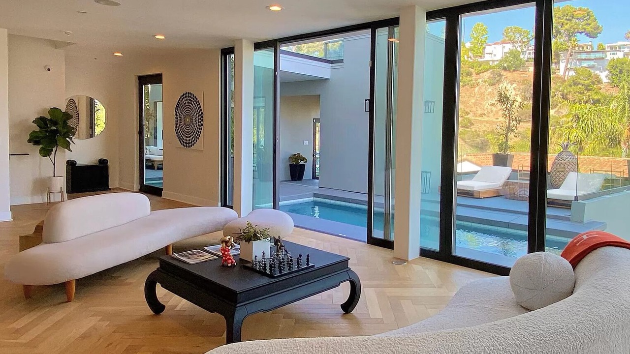 Photo of Outdoor in Hollywood Dell