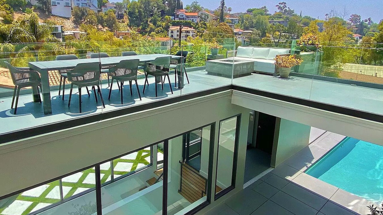 Photo of Outdoor in Hollywood Dell