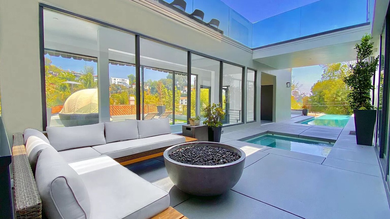 Photo of Outdoor in Hollywood Dell
