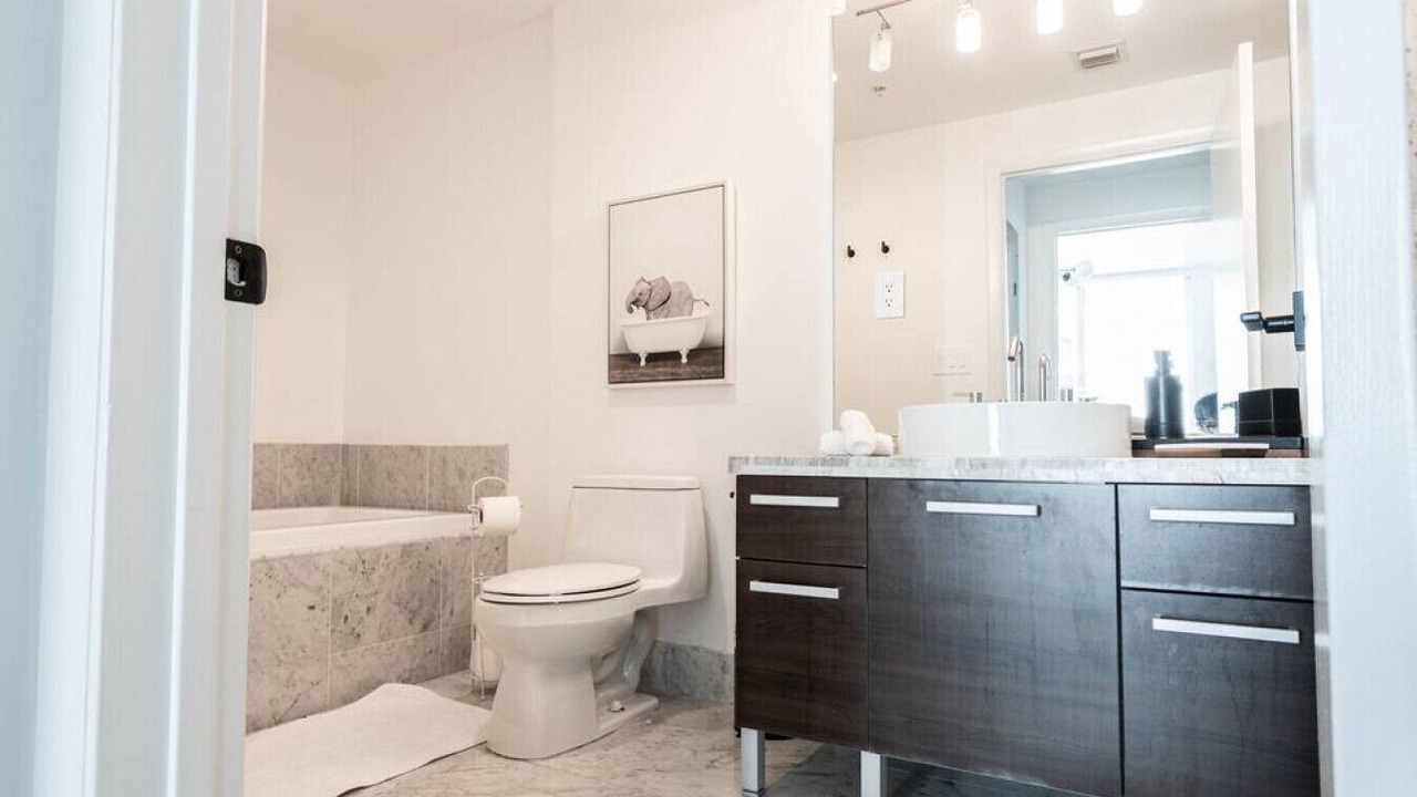Photo of Bathroom in Downtown Miami