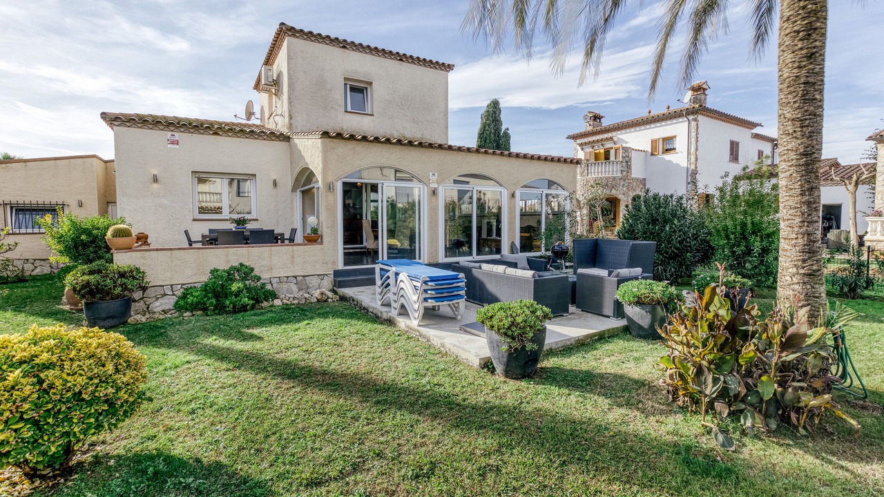 Photo of Patio Balcony in Torroella de Fluvia