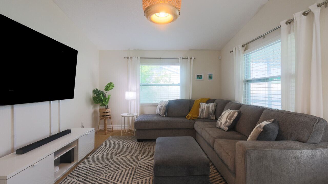 Photo of Bedroom in Apollo Beach