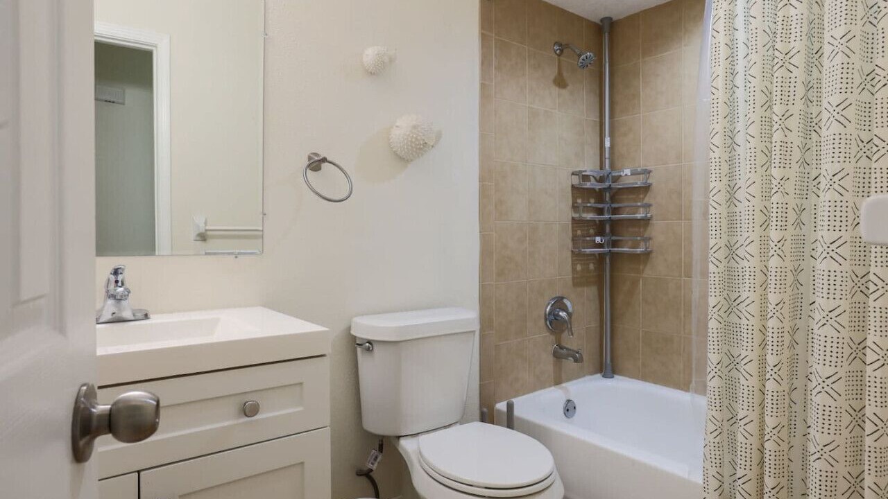 Photo of Bathroom in Apollo Beach