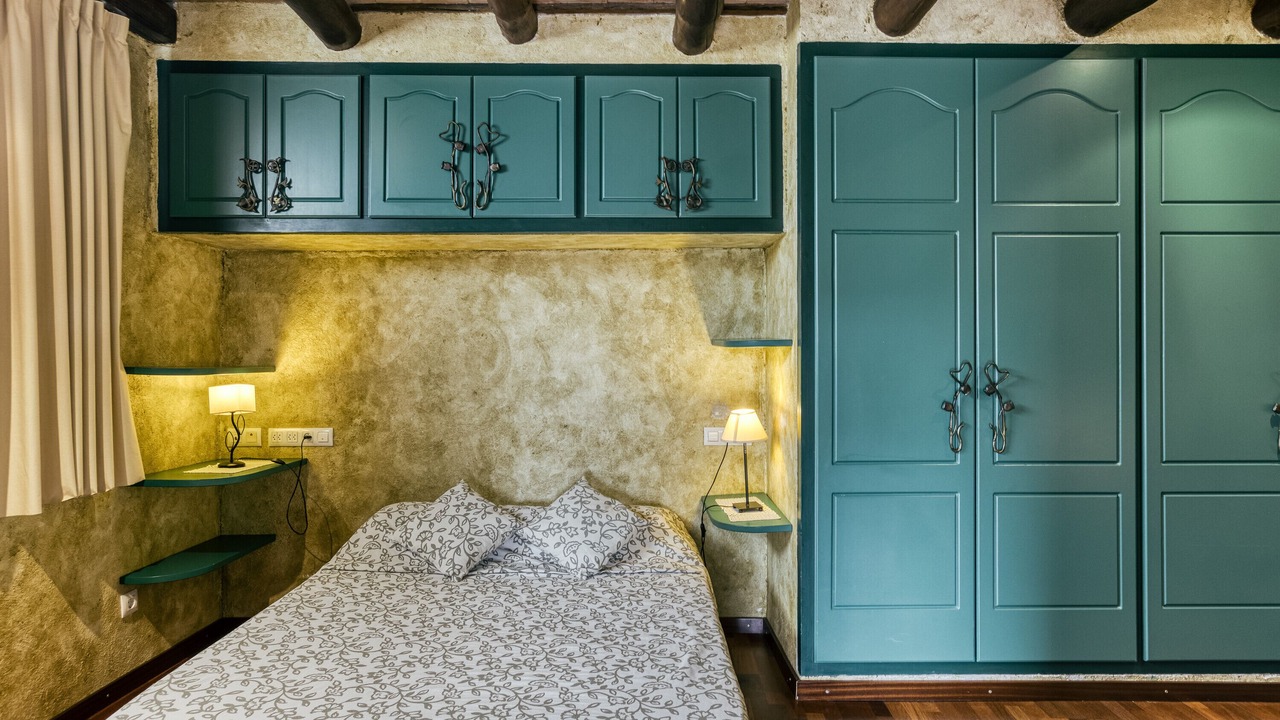 Photo of Bedroom in Llampaies