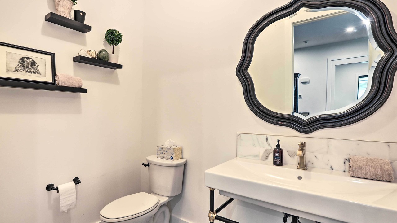 Photo of Bathroom in Long Branch