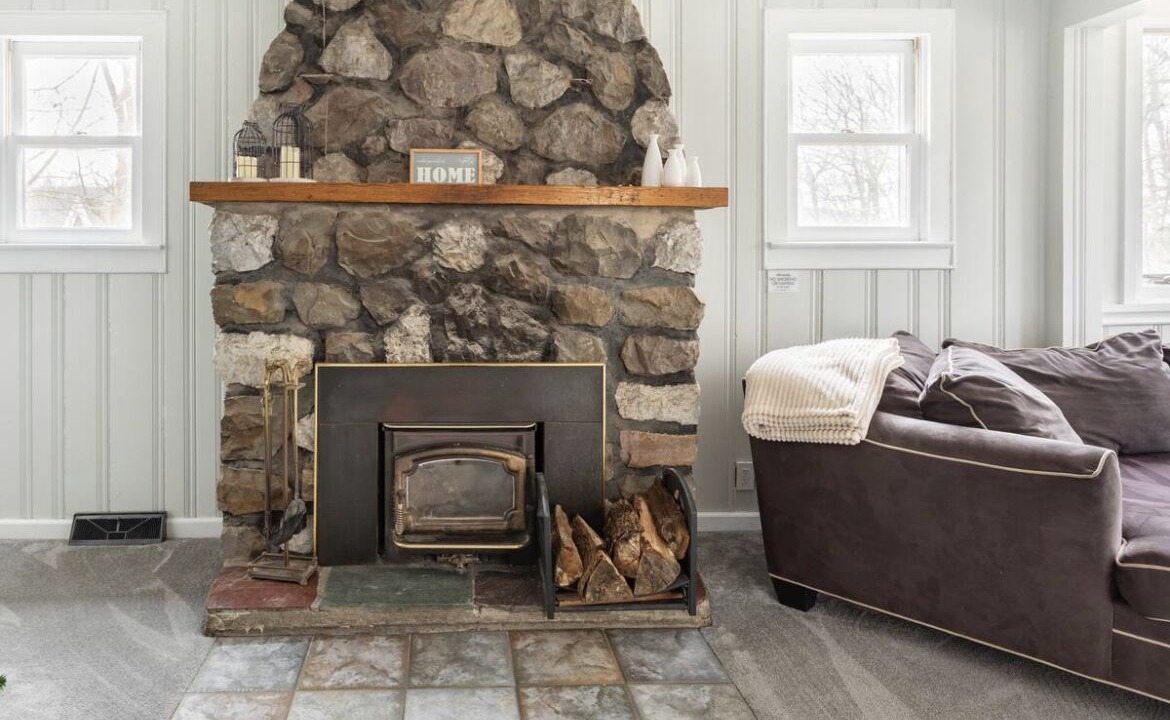 Photo of Livingroom in Greenwood Lake