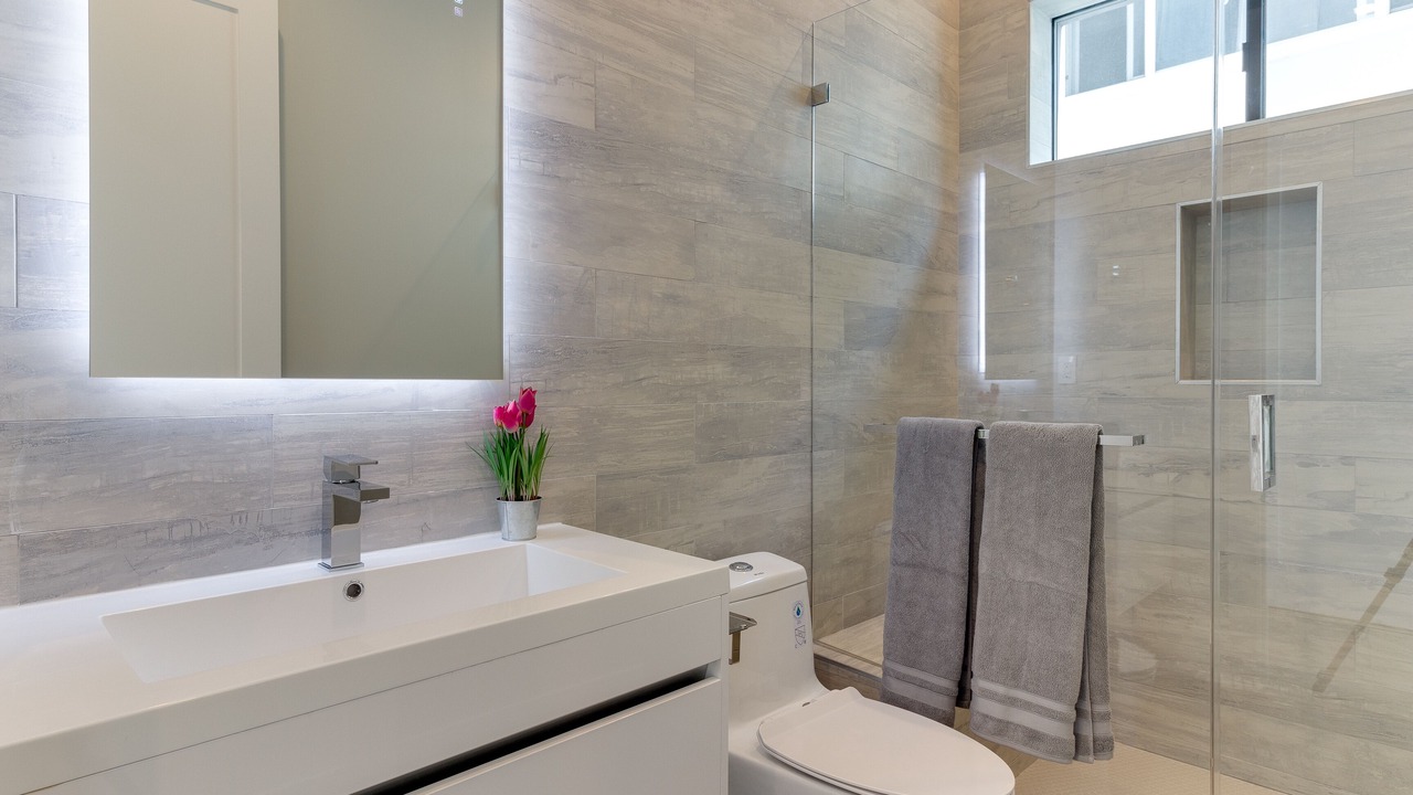 Photo of Bathroom in Mid City