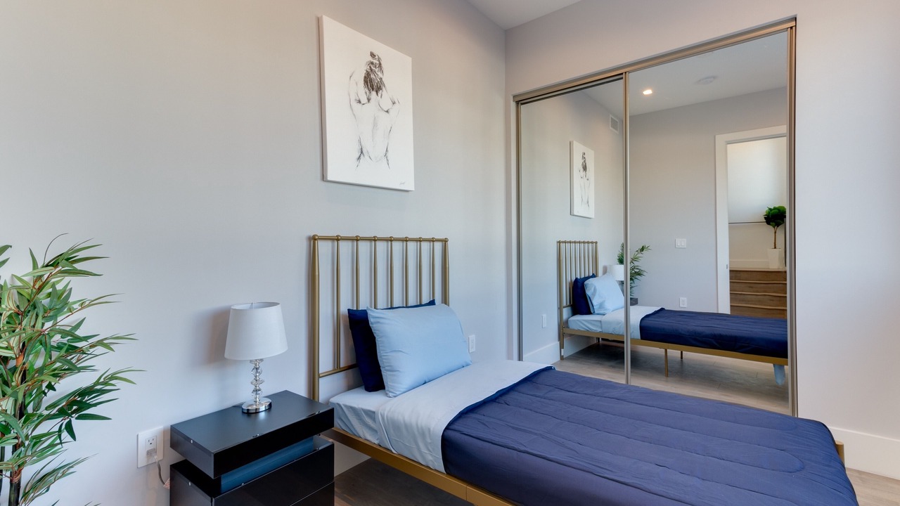 Photo of Bedroom in Mid City