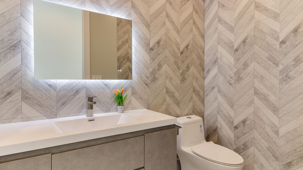 Photo of Bathroom in Mid City