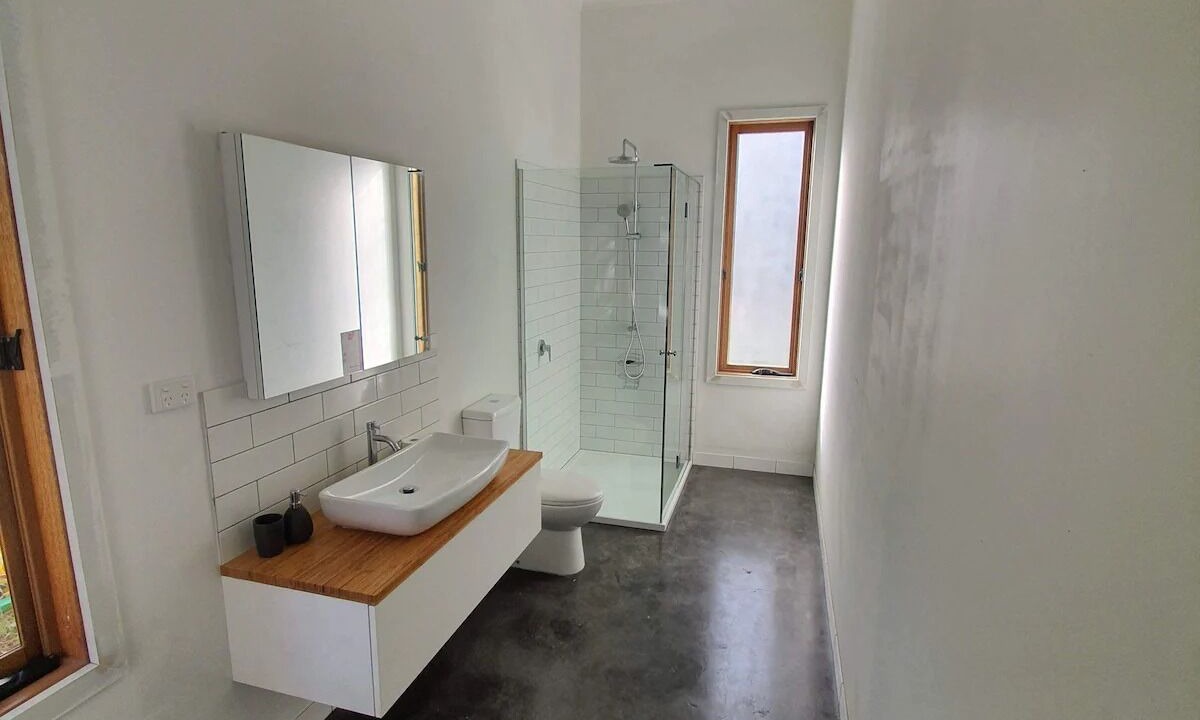 Photo of Bathroom in Kirwans Bridge
