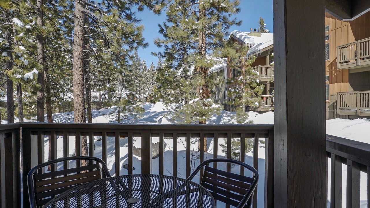 Photo of Outdoor in Round Hill Village
