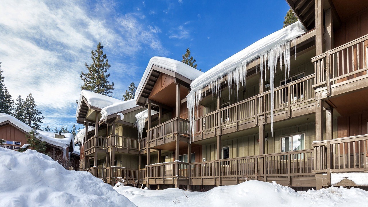 Photo of Outdoor in Round Hill Village