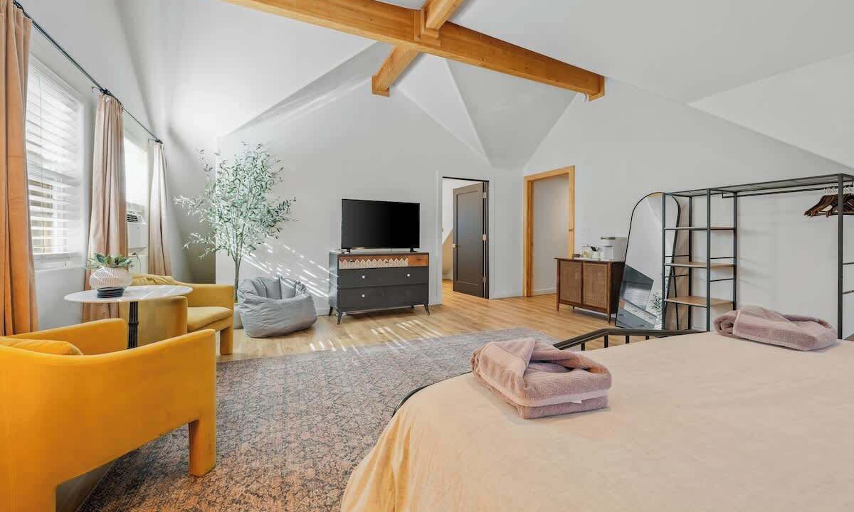 Photo of Bedroom in Big Bear City
