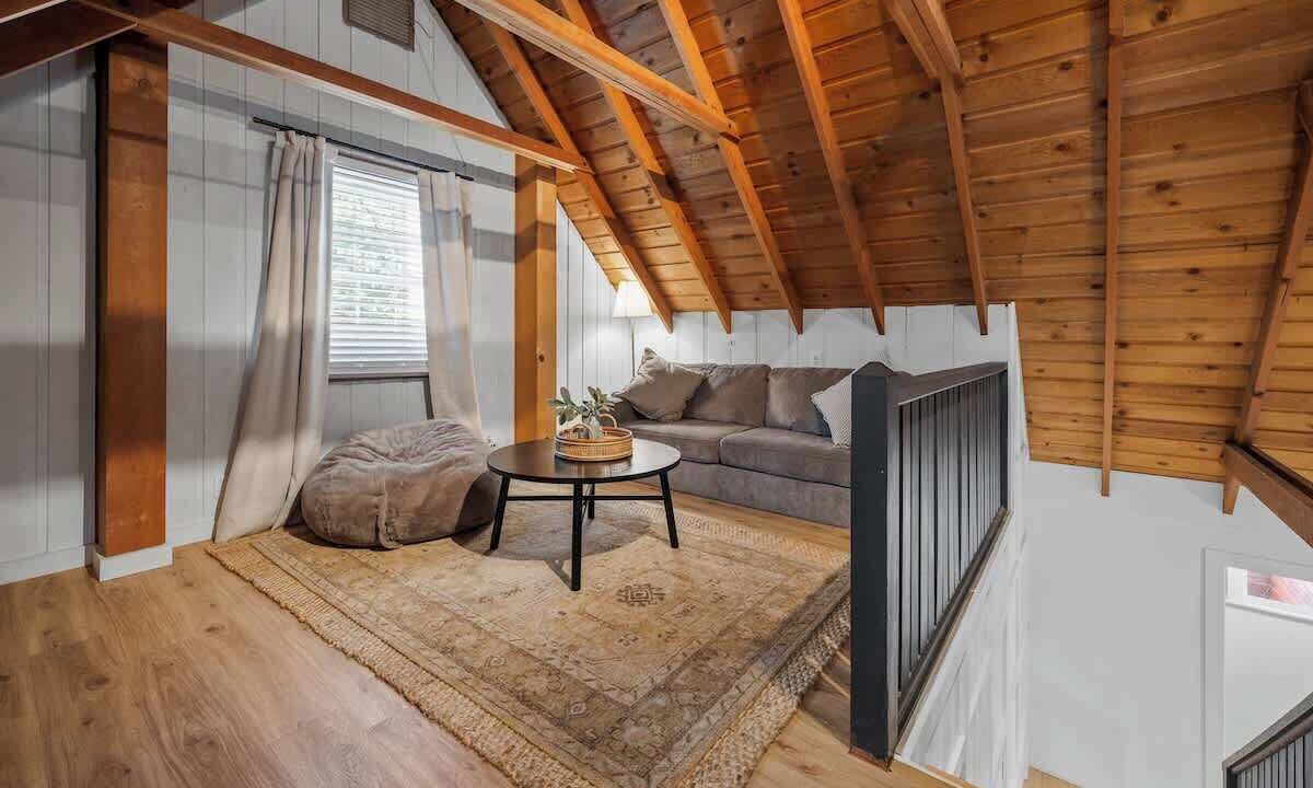Photo of Livingroom in Big Bear City