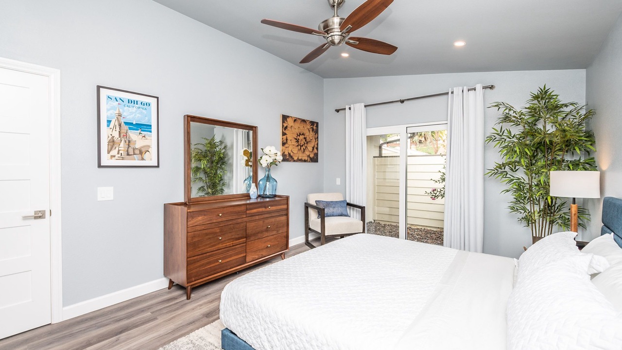 Photo of Bedroom in North Broadway