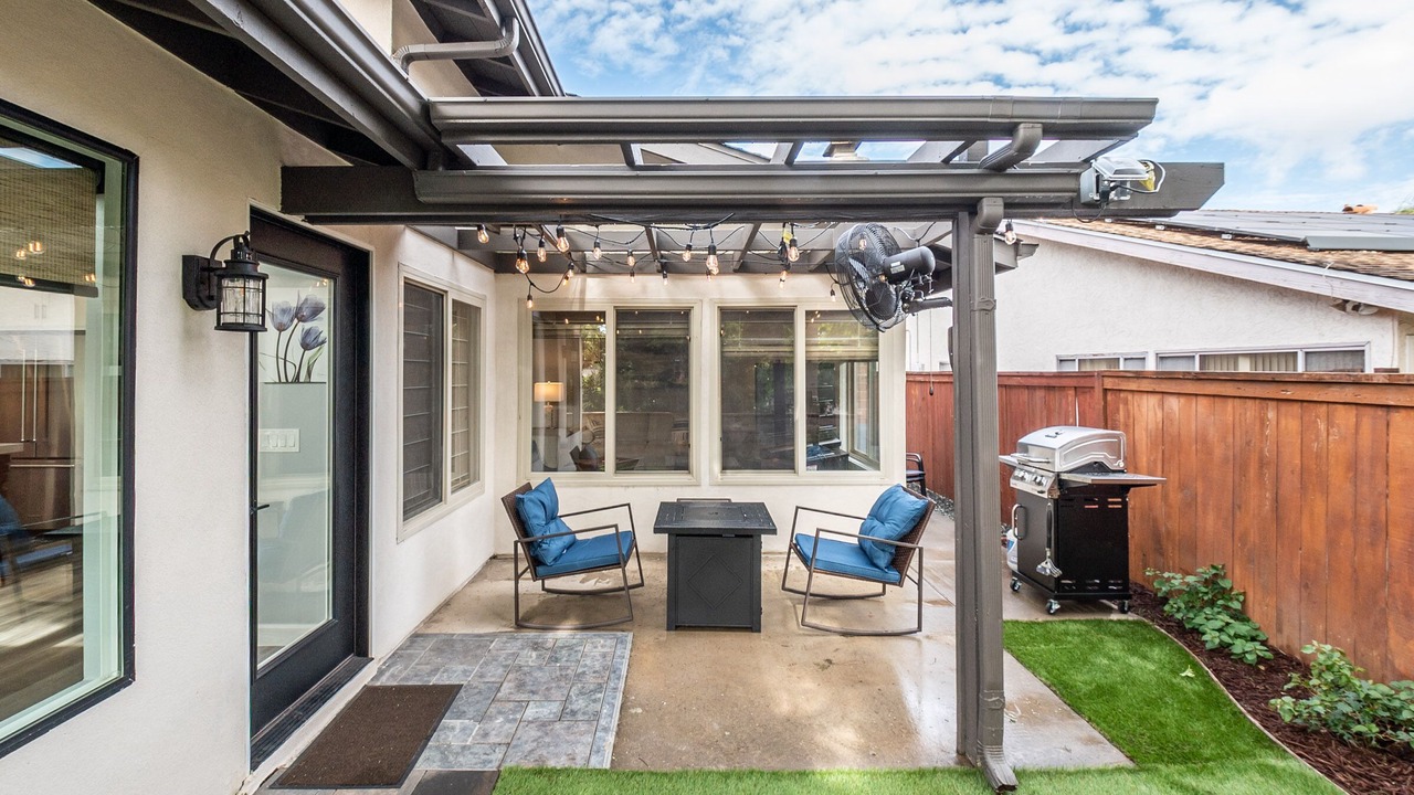 Photo of Patio Balcony in North Broadway