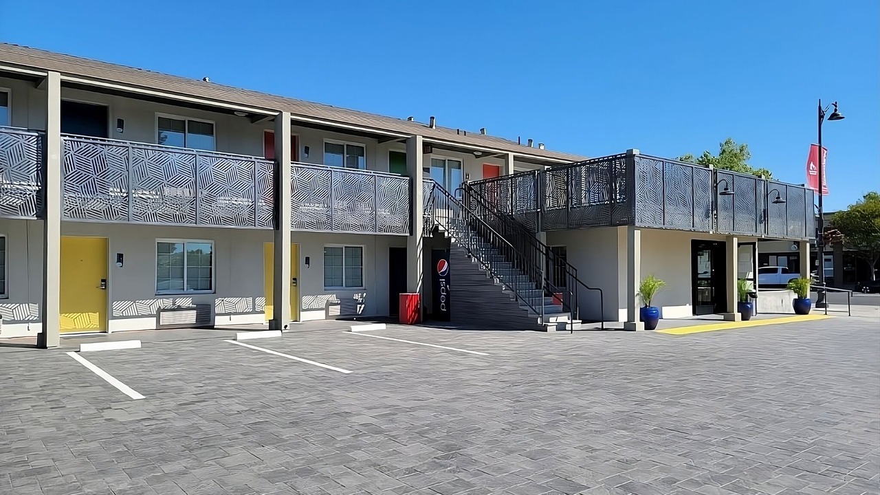 Photo of Outdoor in Newhall