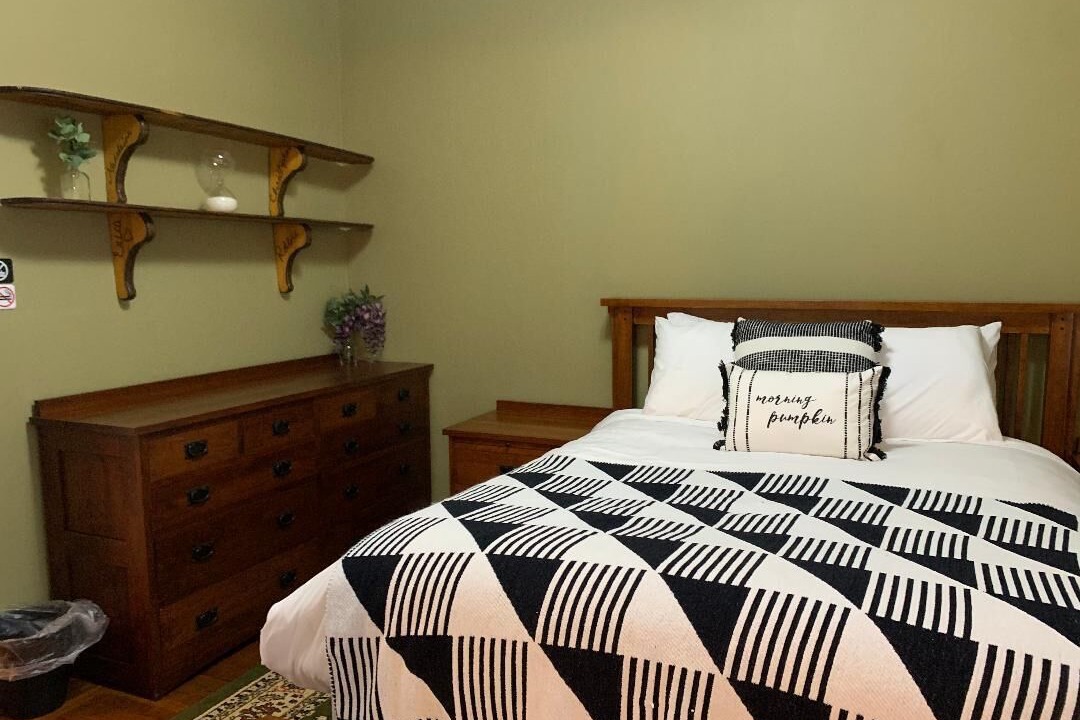 Photo of Bedroom in Alameda