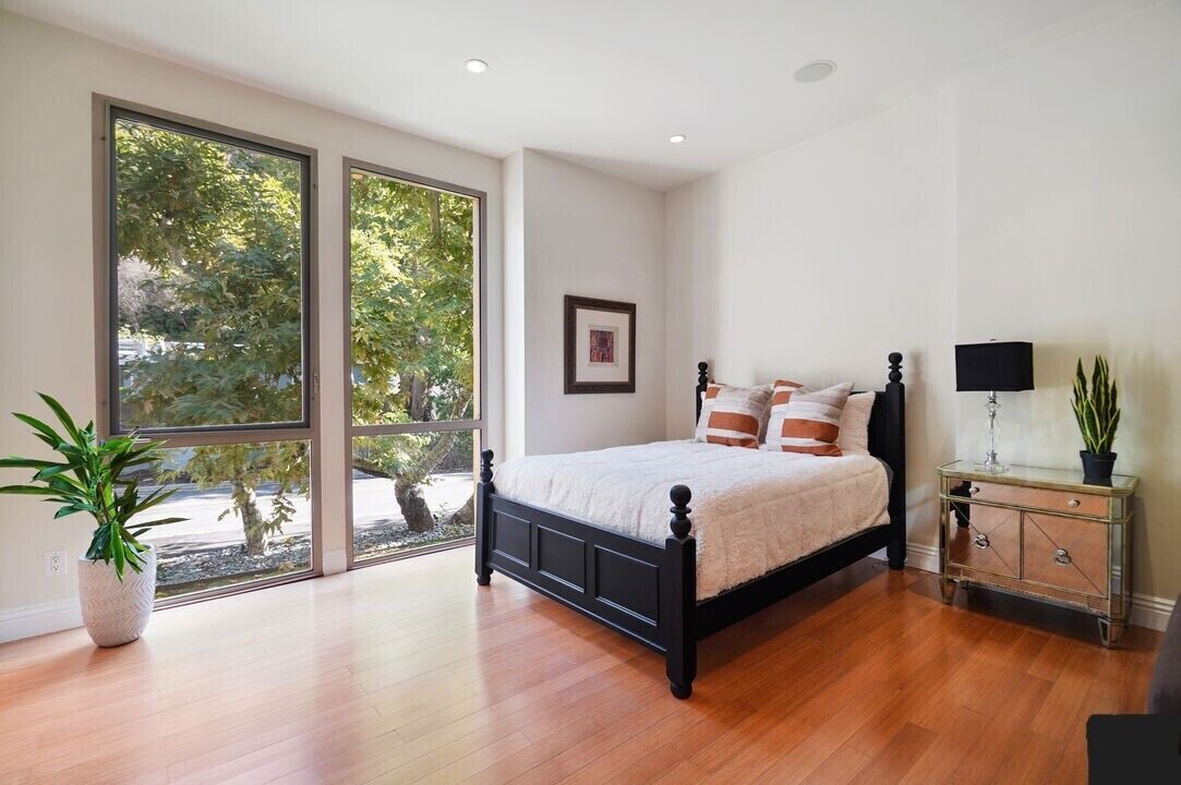 Photo of Bedroom in Los Angeles