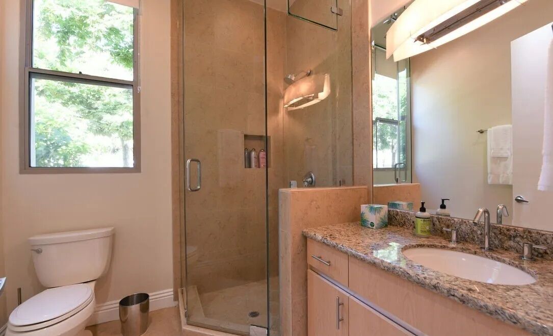 Photo of Bathroom in Los Angeles