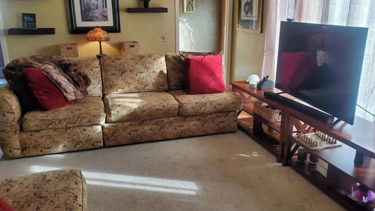 Photo of Livingroom in Amherst
