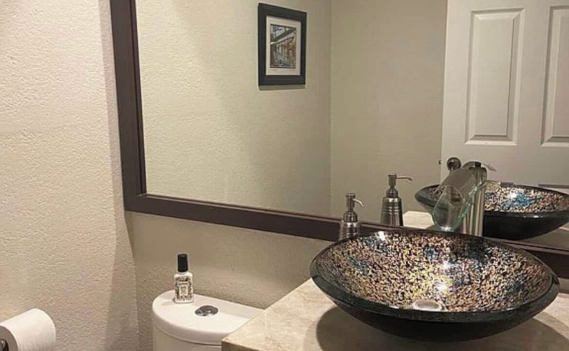 Photo of Bathroom in East Side Costa Mesa