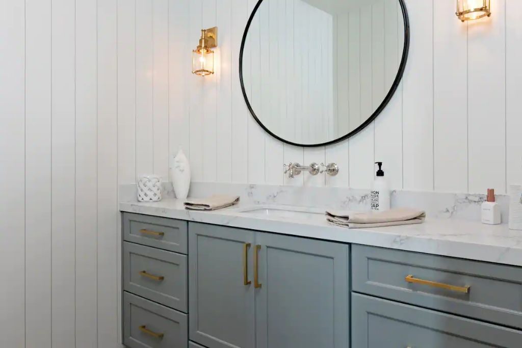 Photo of Bathroom in Oxnard Shores