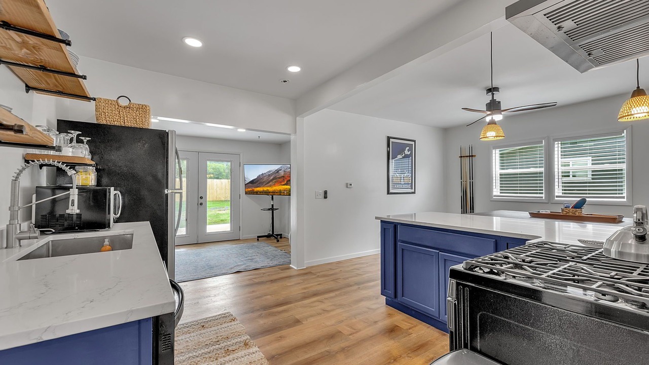 Photo of Kitchen in Lake Erie Beach