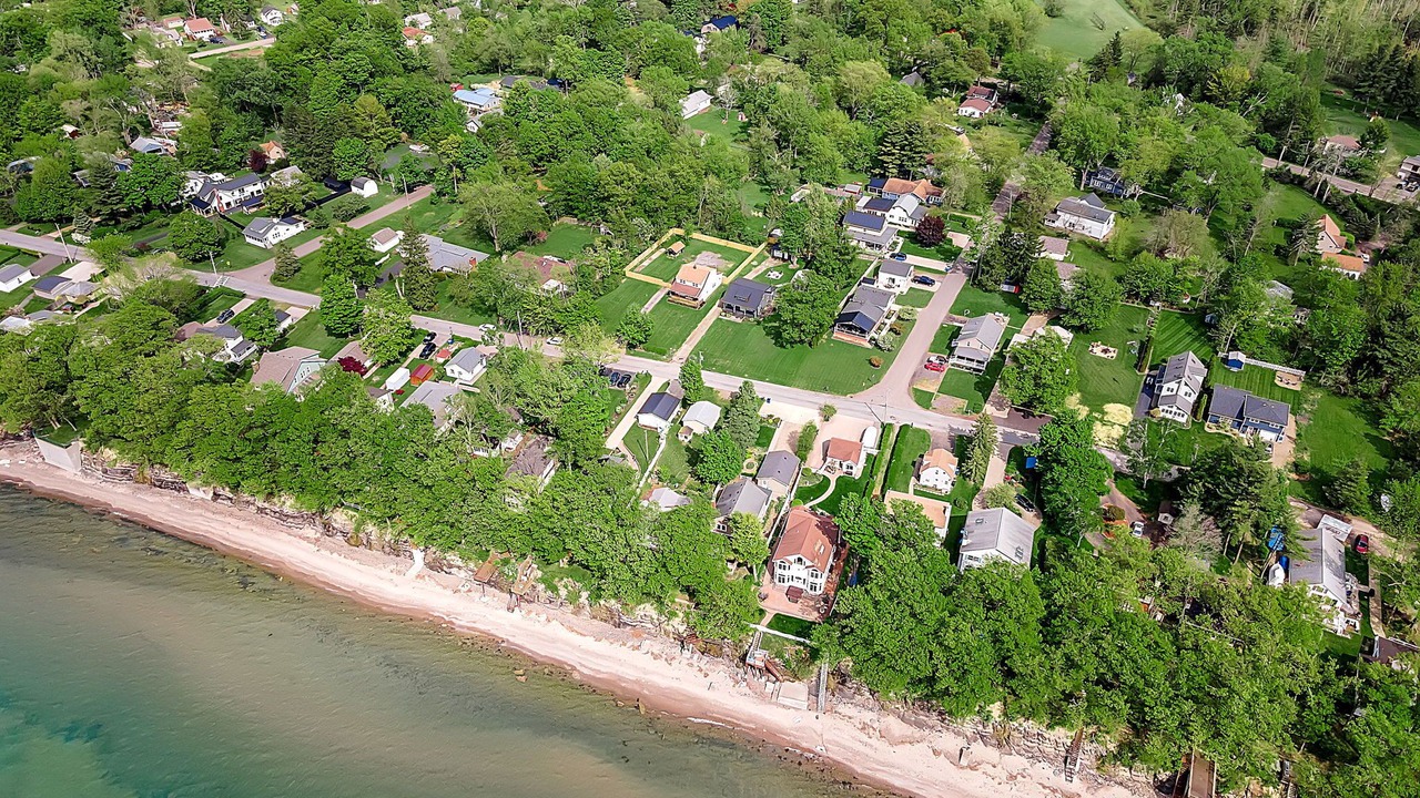 Photo of Outdoor in Lake Erie Beach