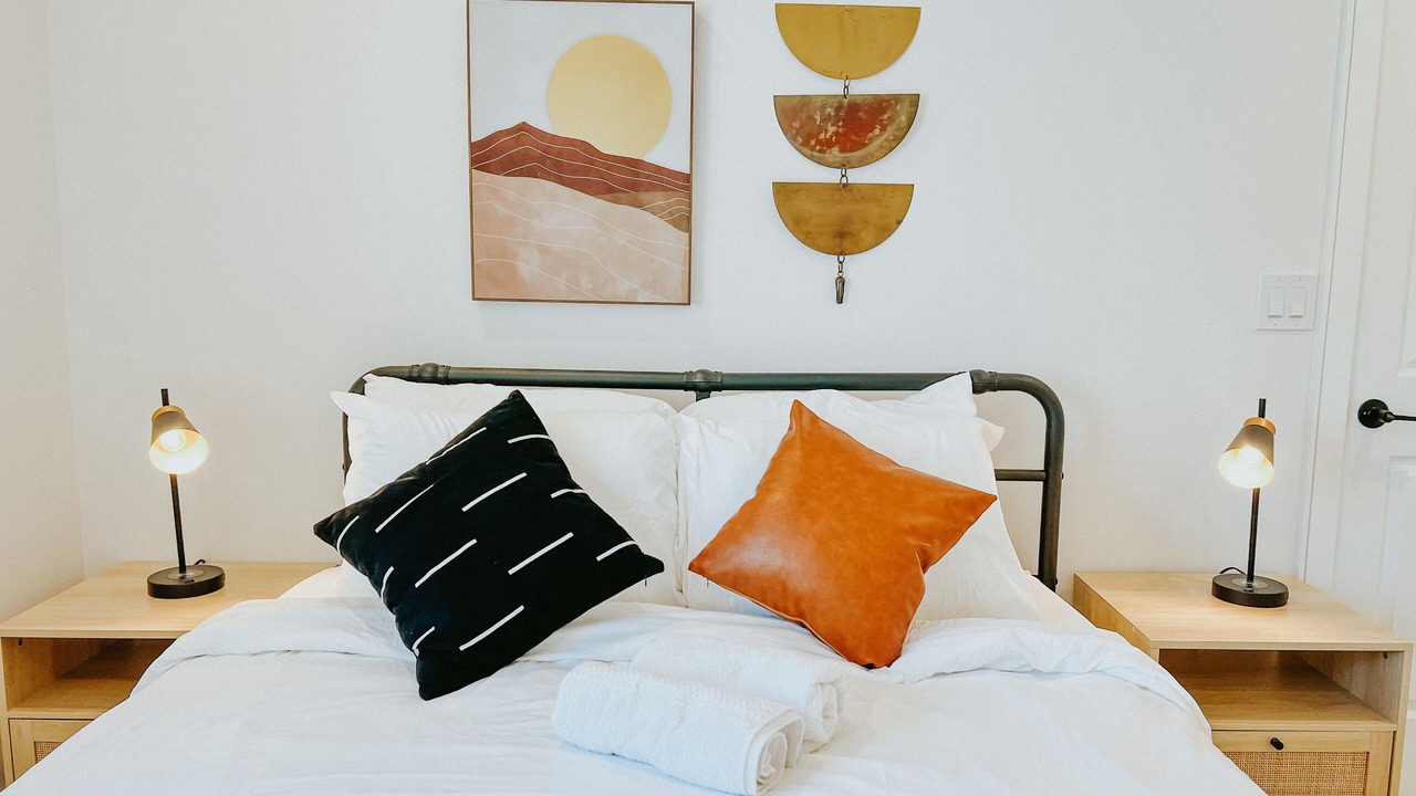 Photo of Bedroom in Altadena