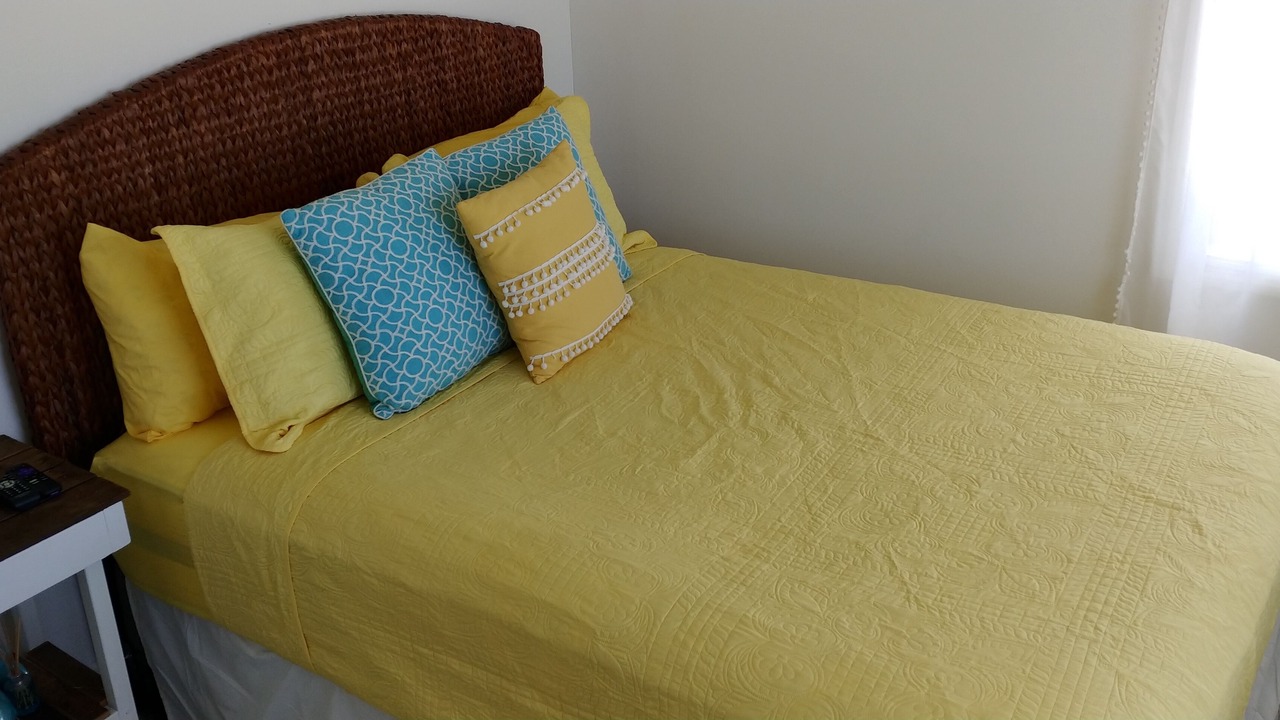 Photo of Bedroom in Tar Bay
