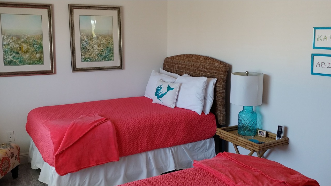 Photo of Bedroom in Tar Bay