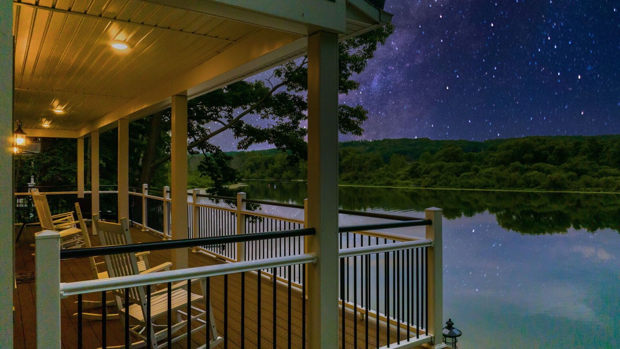 Photo of Patio Balcony in Lily Dale