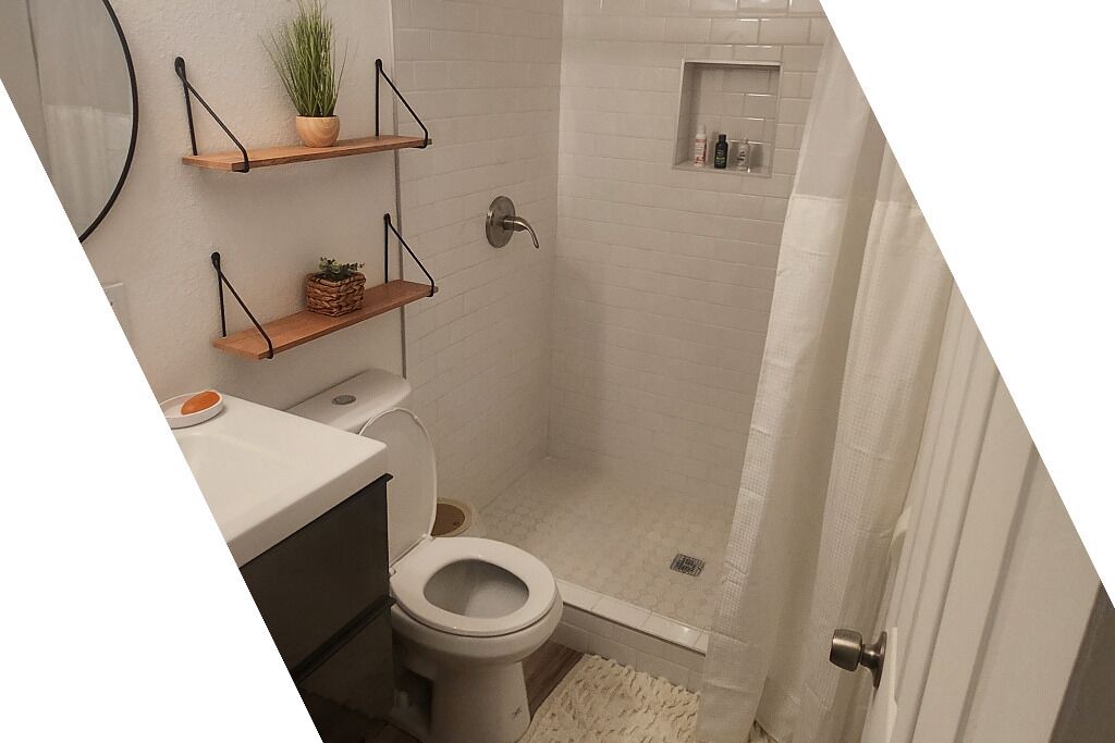 Photo of Bathroom in Lake Elsinore