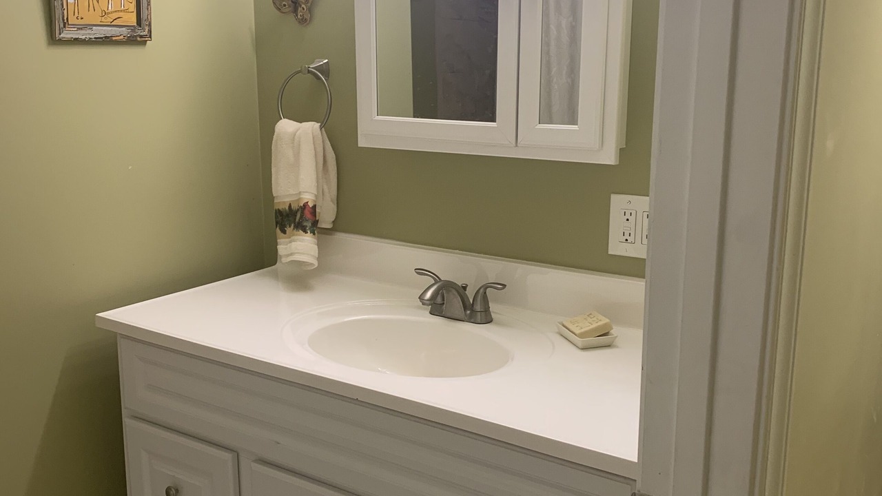 Photo of Bathroom in East End - Valley Street